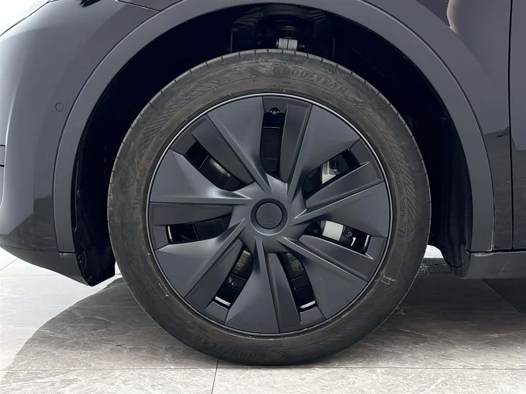 Tesla Model Y, 2023 20