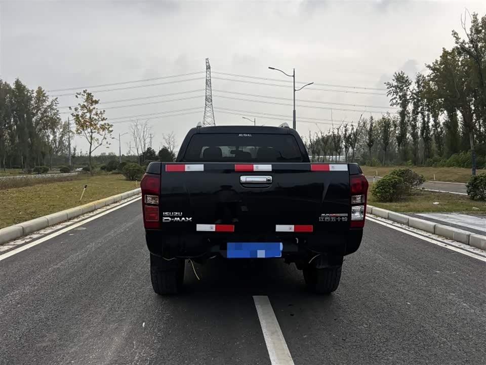 Isuzu D-MAX