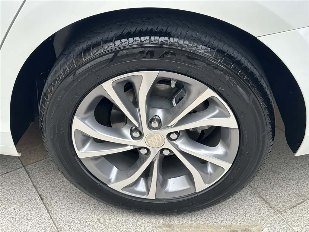 Buick Verano, 2025 13