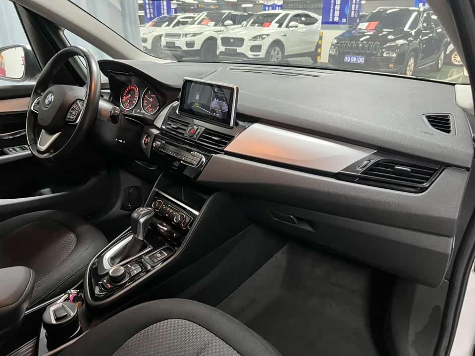 BMW 2 series station wagon