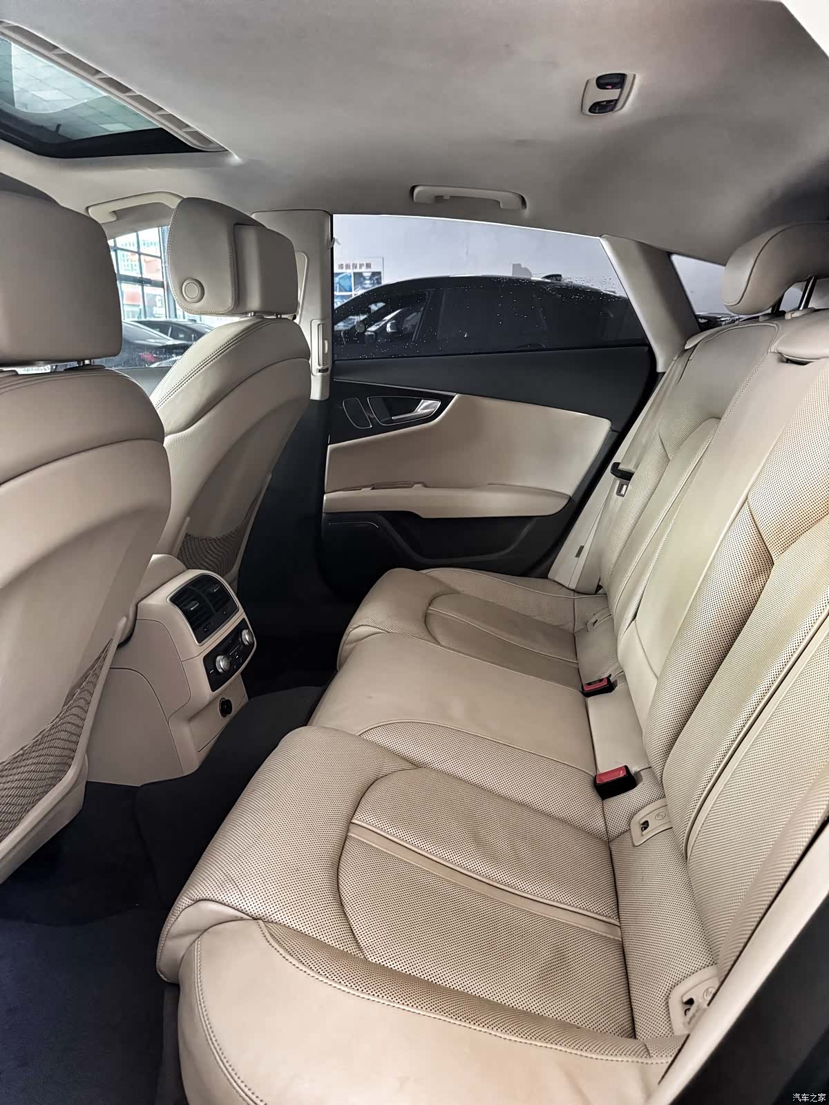 Audi A7, 2012 8