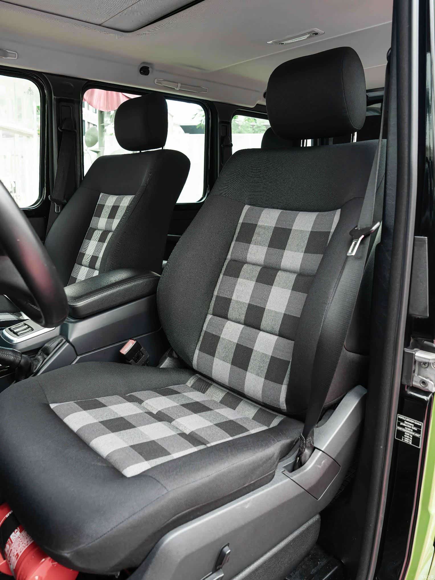 Mercedes-Benz G-Class, 2017 12
