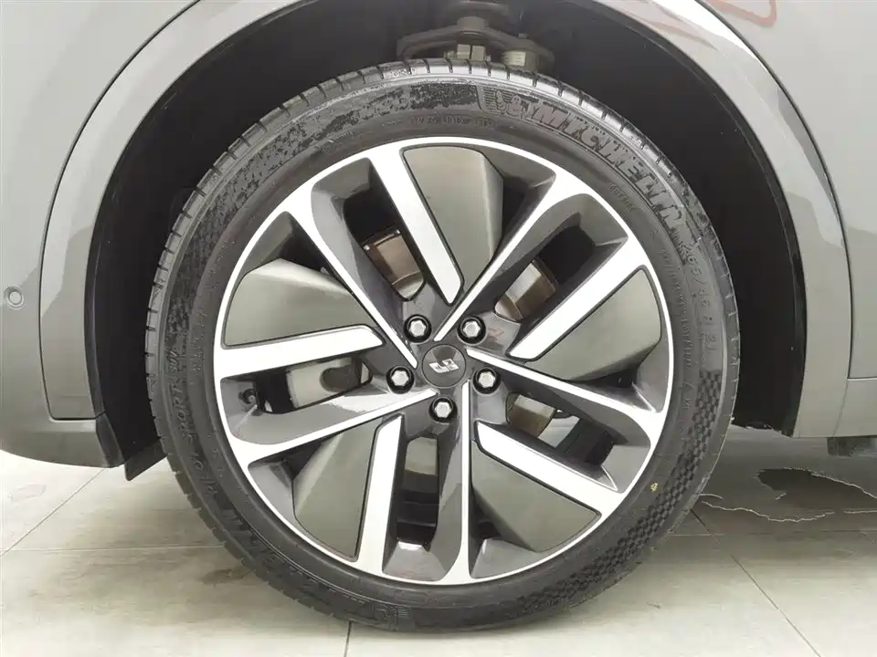 Li Auto Ideal L9