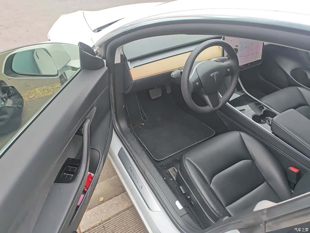 Tesla Model 3, 2020 16