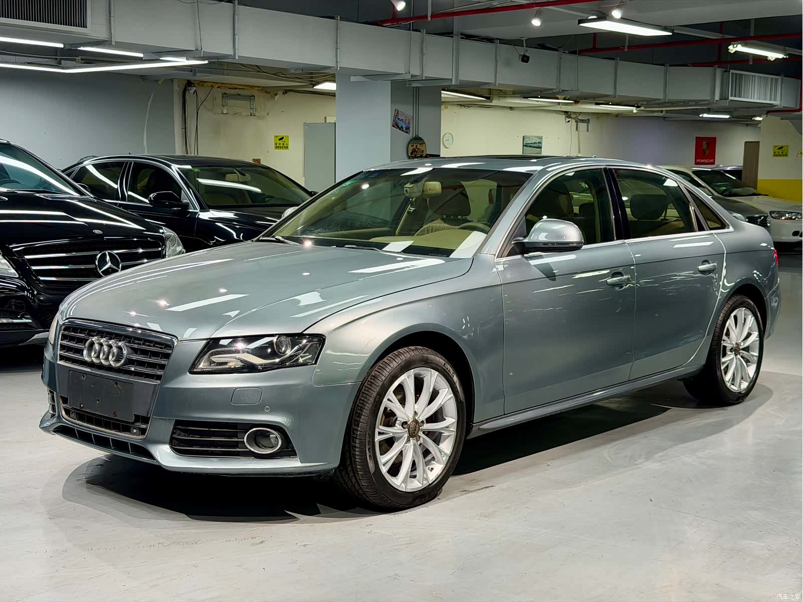 Audi A4L, 2010 1