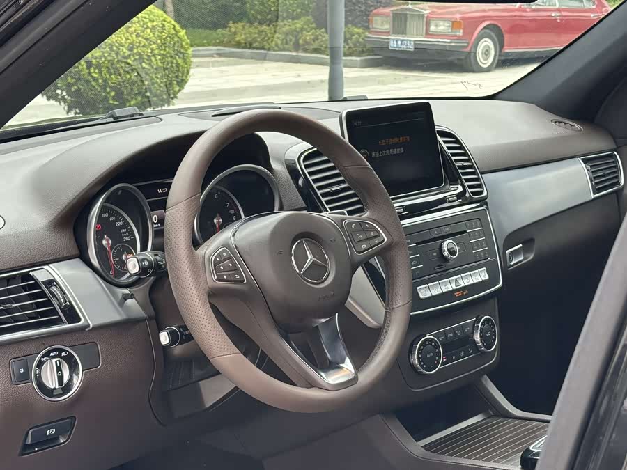 Mercedes-Benz GLE 2015, фото 14