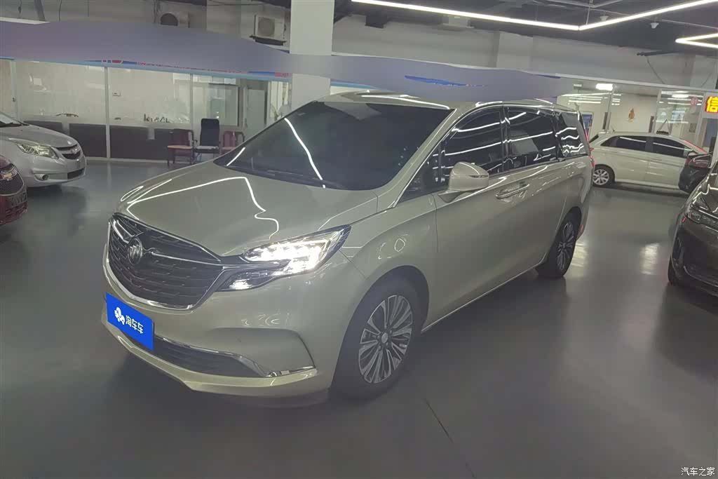Buick GL8, 2021 1