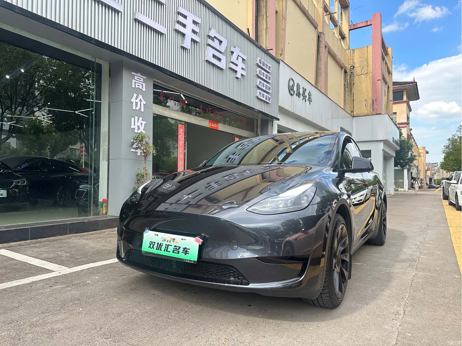 Tesla Model Y, 2024 1