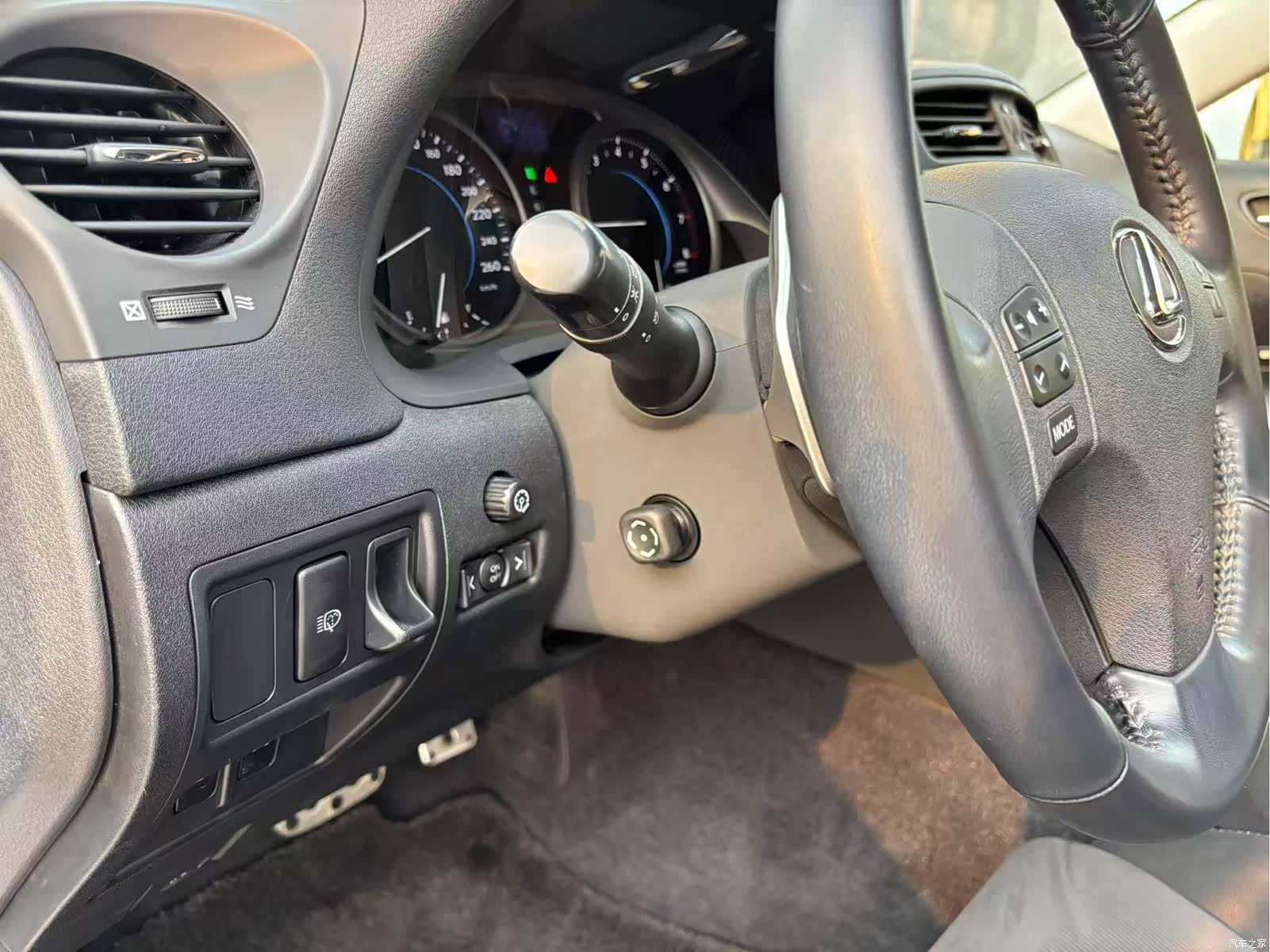 Lexus IS, 2009 15
