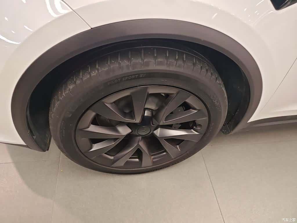 Tesla Model X, 2023 23