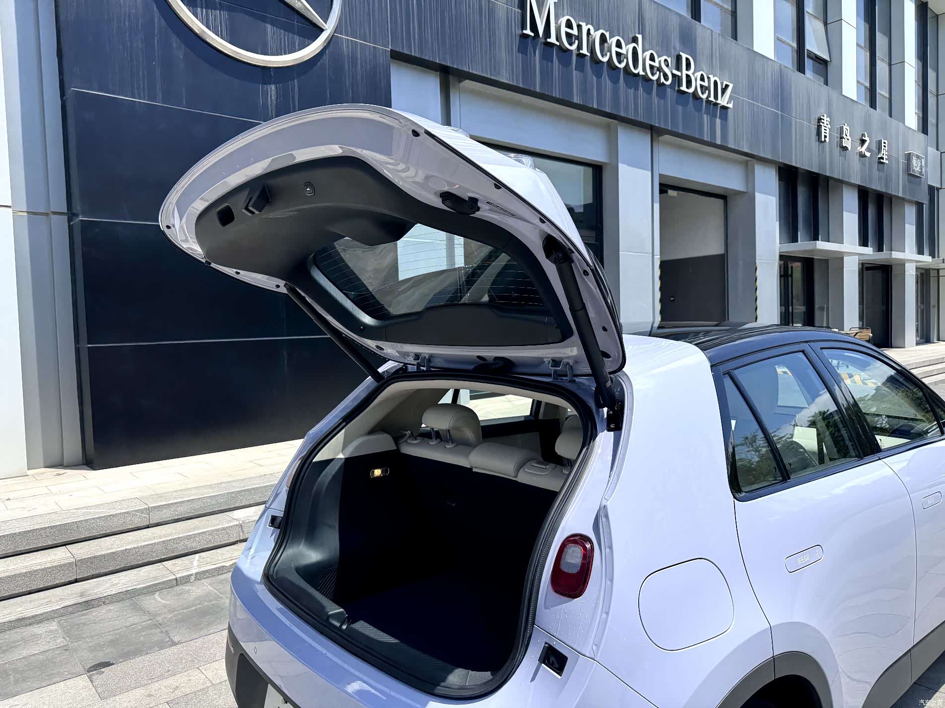 NIO firefly, 2025 10