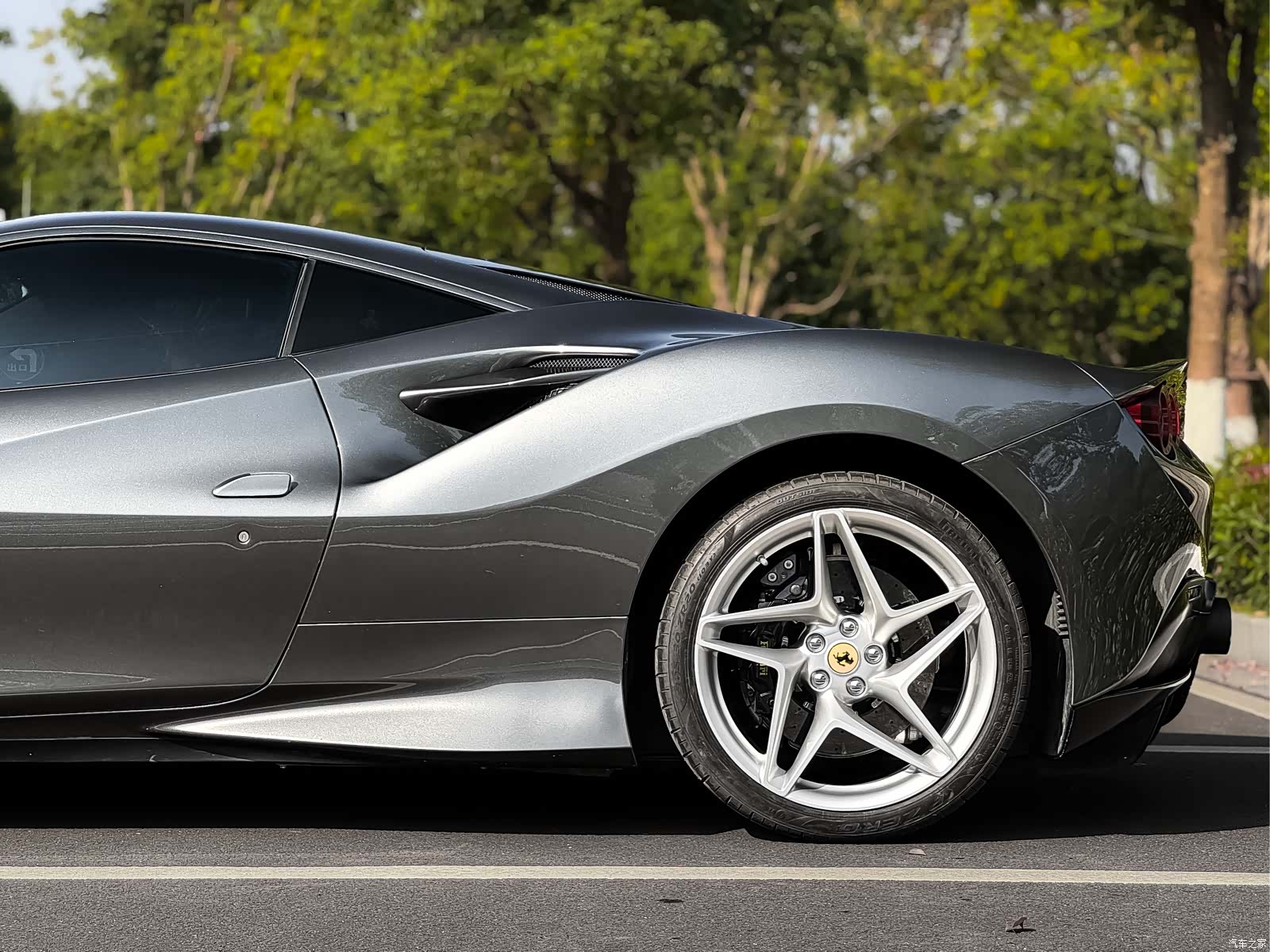 Ferrari F8, 2021 27