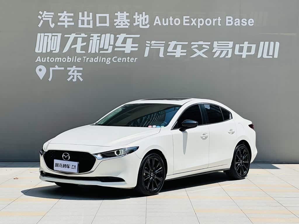 Mazda Mazda3 3 2022 2.0L AT
