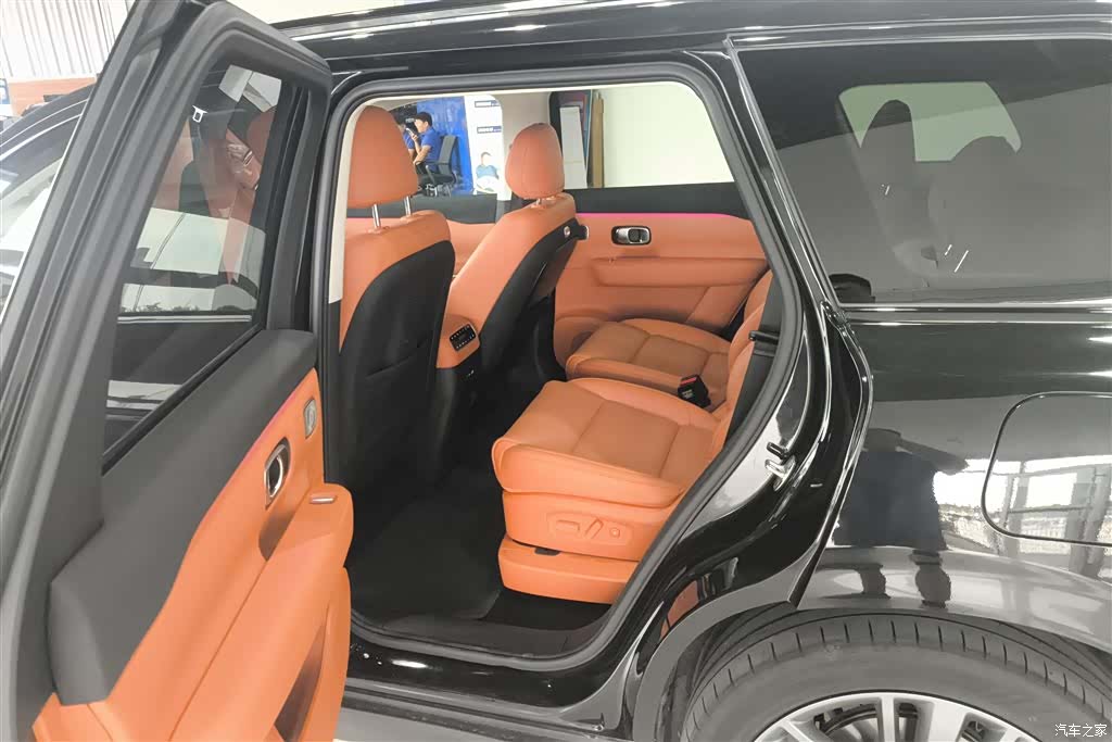 Leapmotor C16, 2025 11