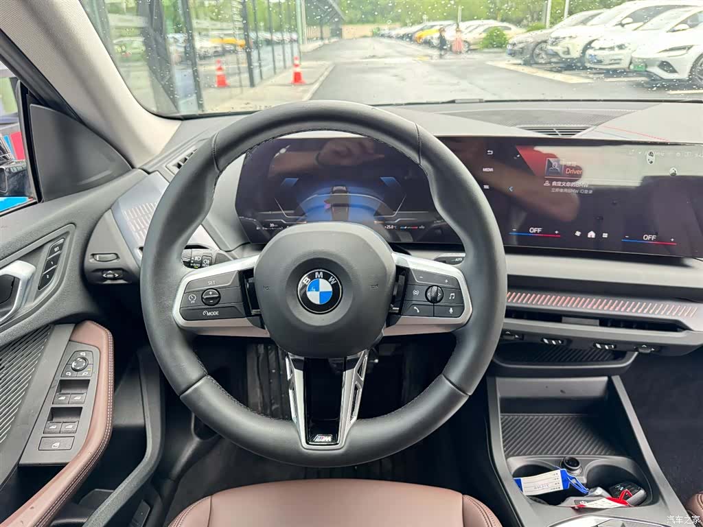 BMW 2 Series, 2025 11