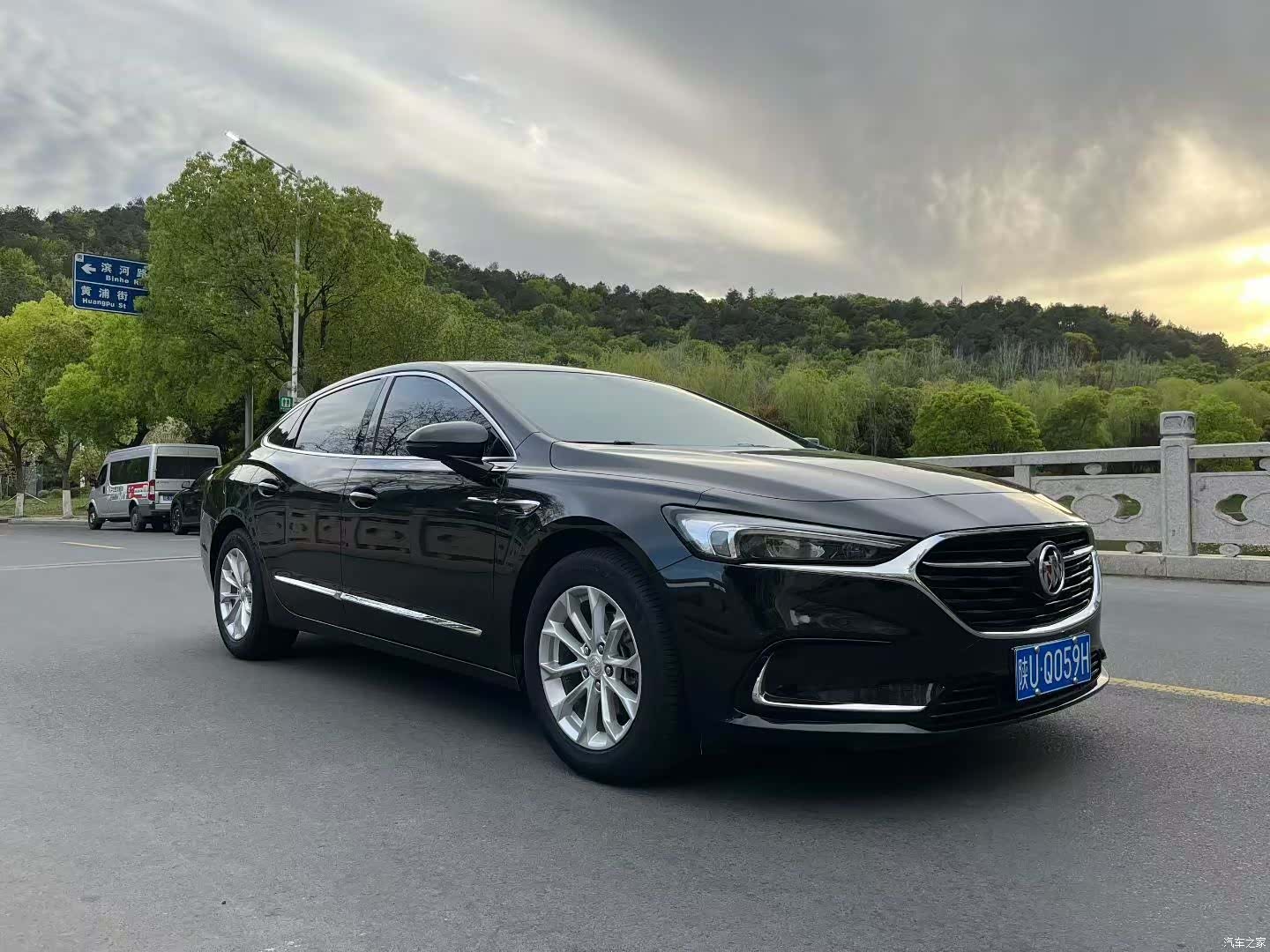Buick LaCrosse, 2023 3