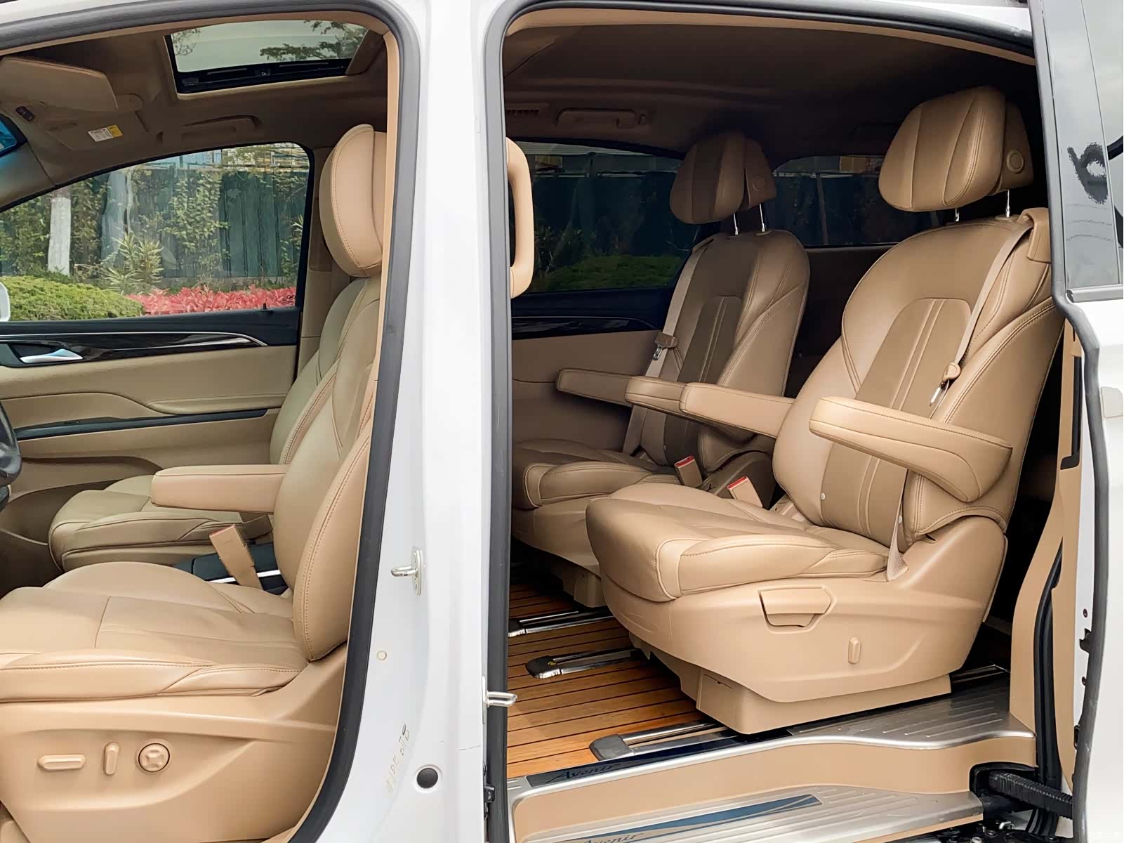 Buick GL8, 2018 15
