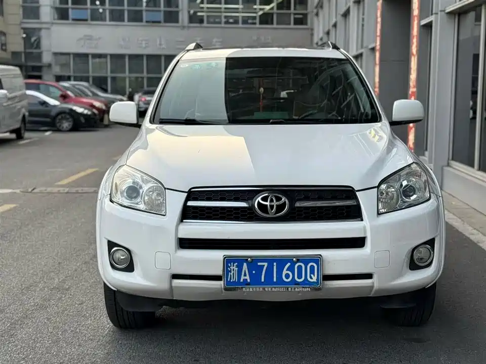 Toyota RAV4 Rongfang
