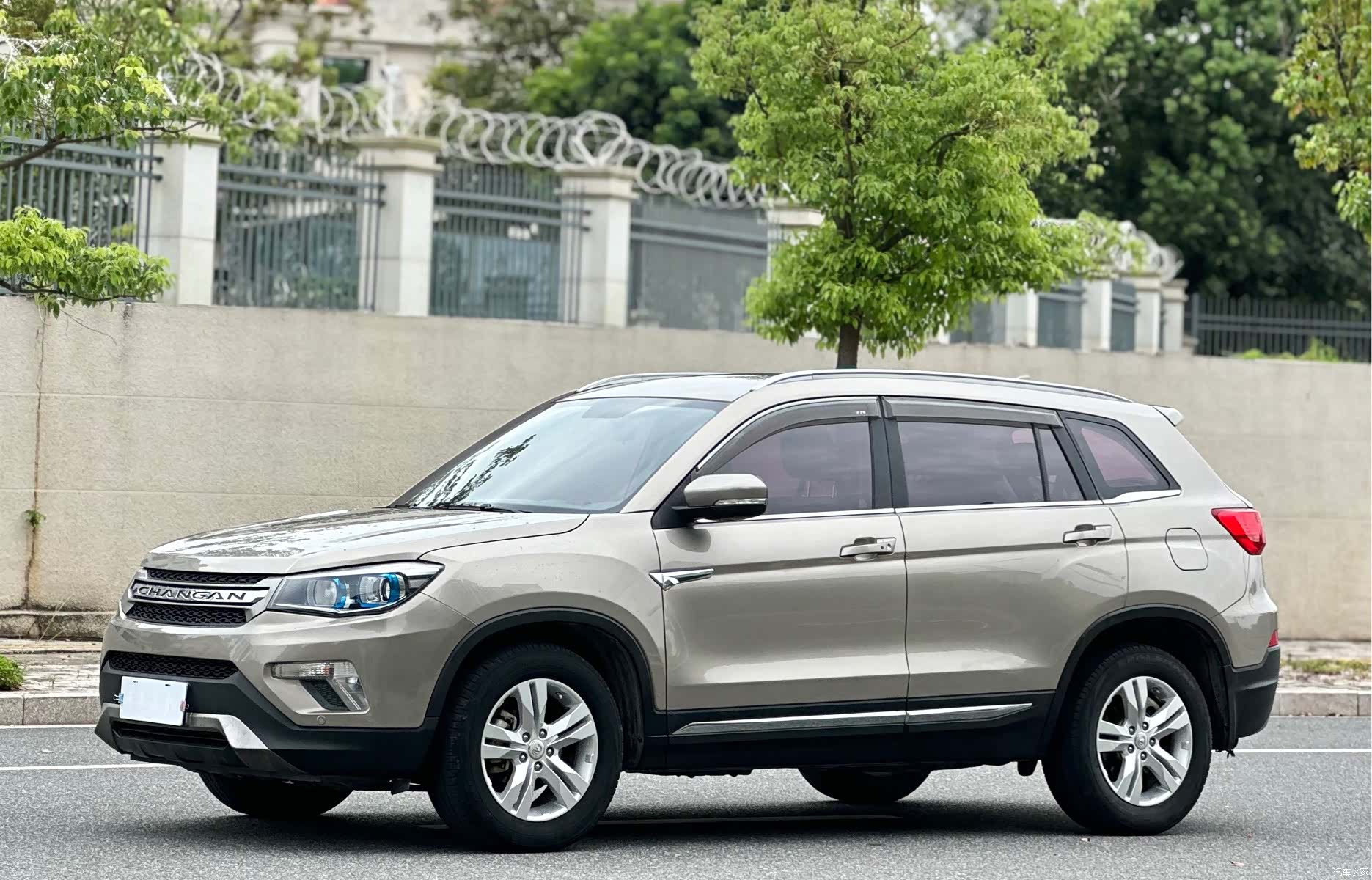 Changan CS75, 2017 1