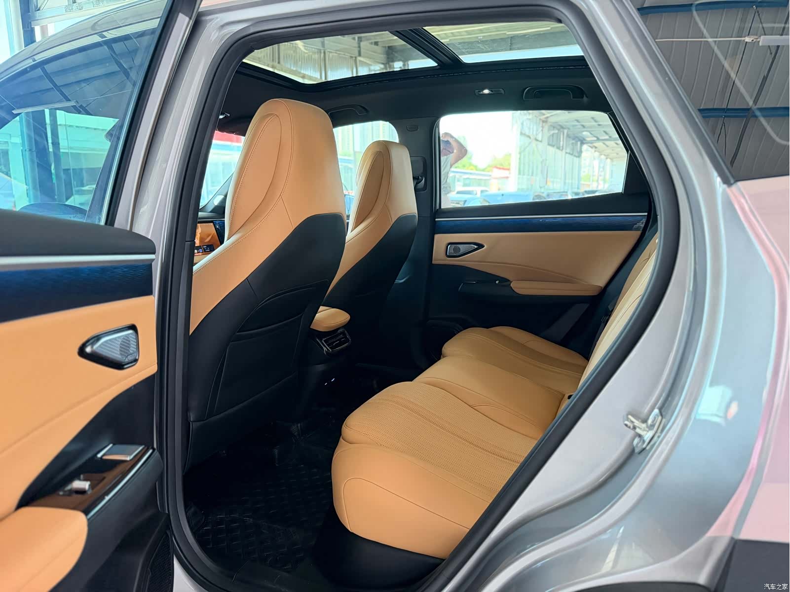Geely Galaxy L7, 2024 8