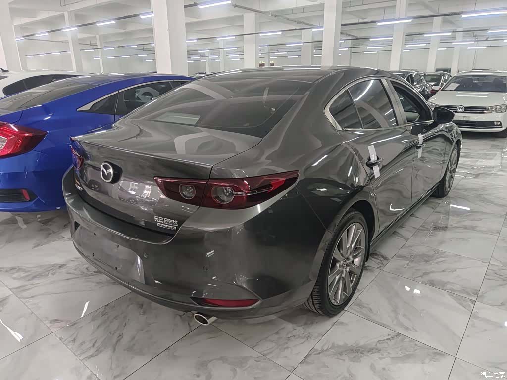 Mazda Mazda3, 2022 9