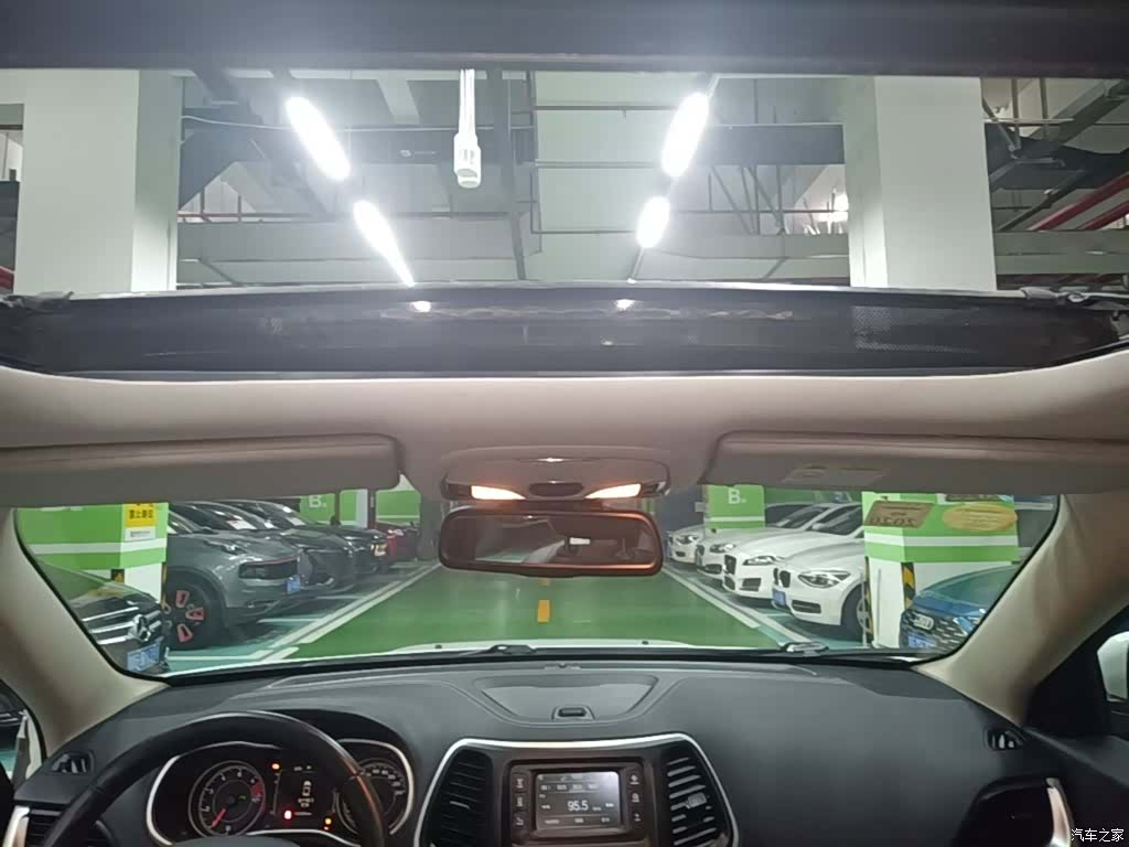 Jeep Cherokee, 2016 18