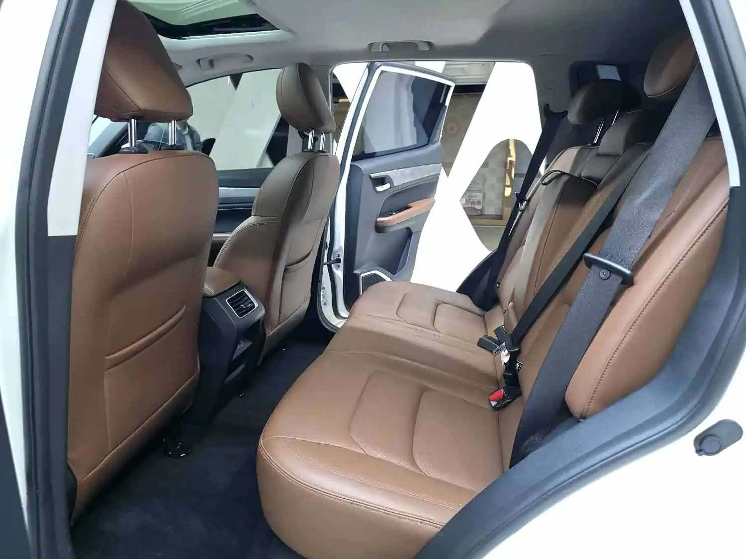 Geely X6, 2021 16