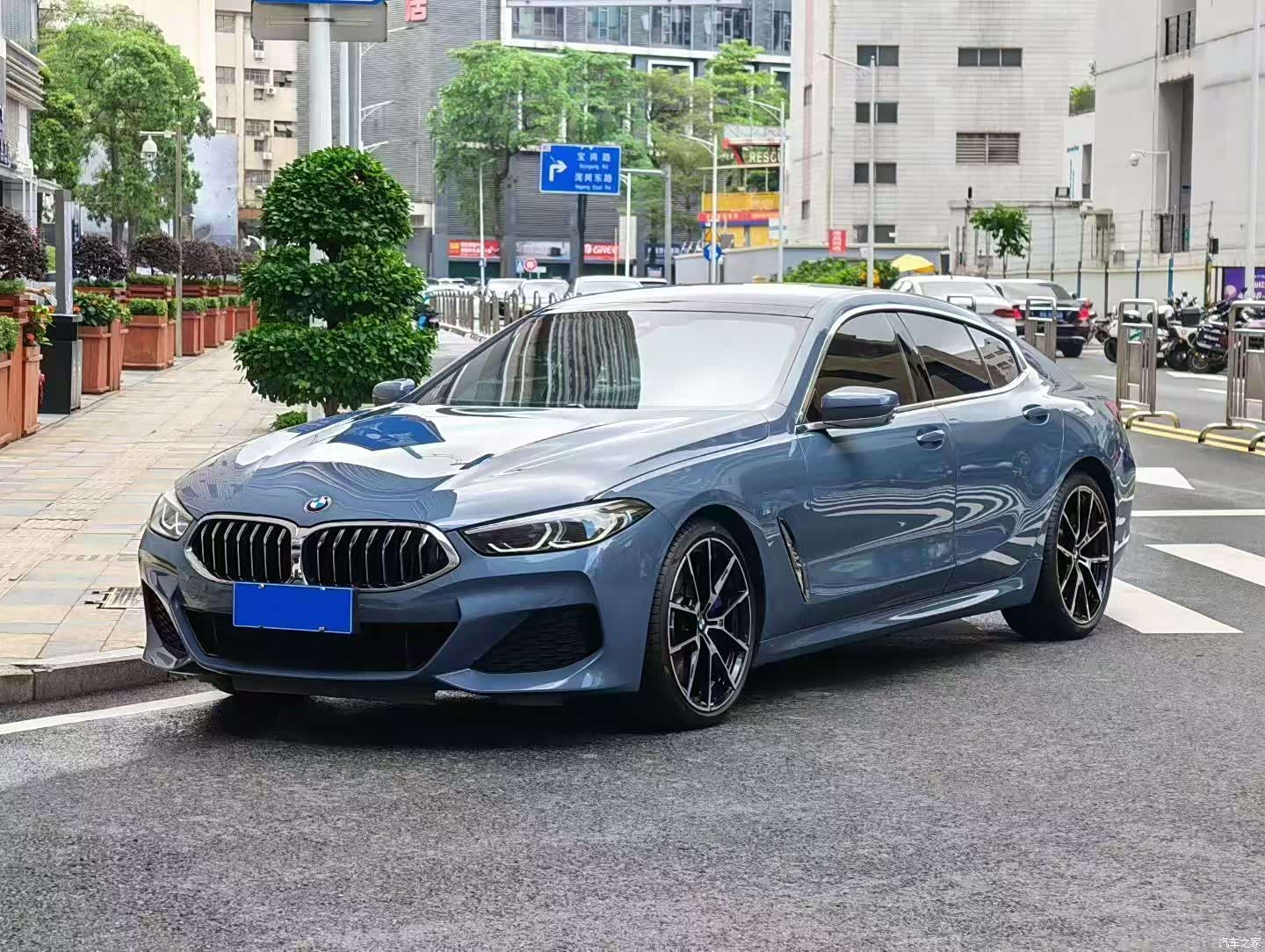 BMW 8 Series, 2021 1