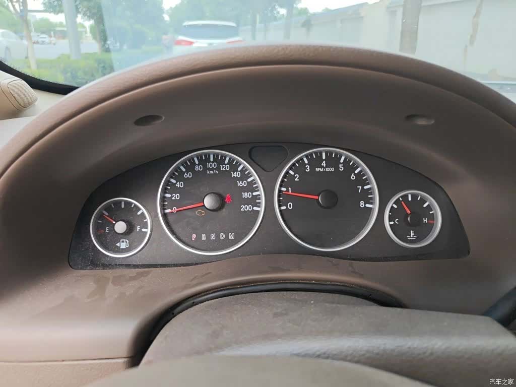 Buick GL8, 2014 4