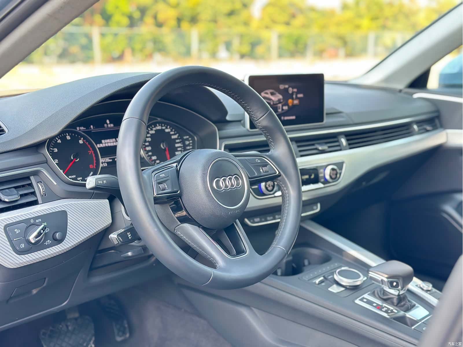 Audi A4L, 2018 9