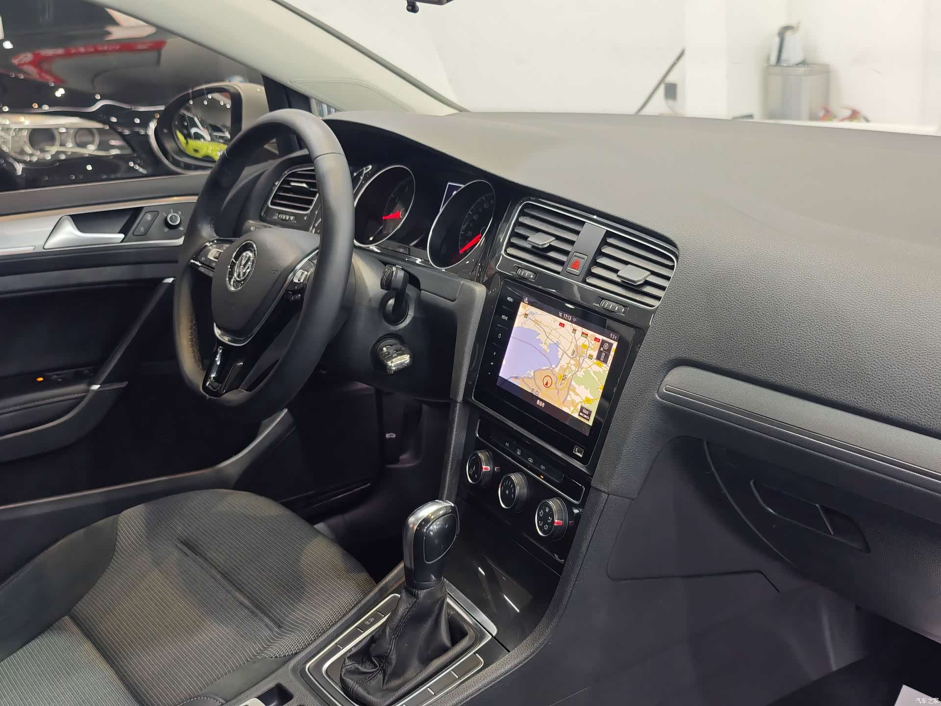Volkswagen Golf, 2020 10