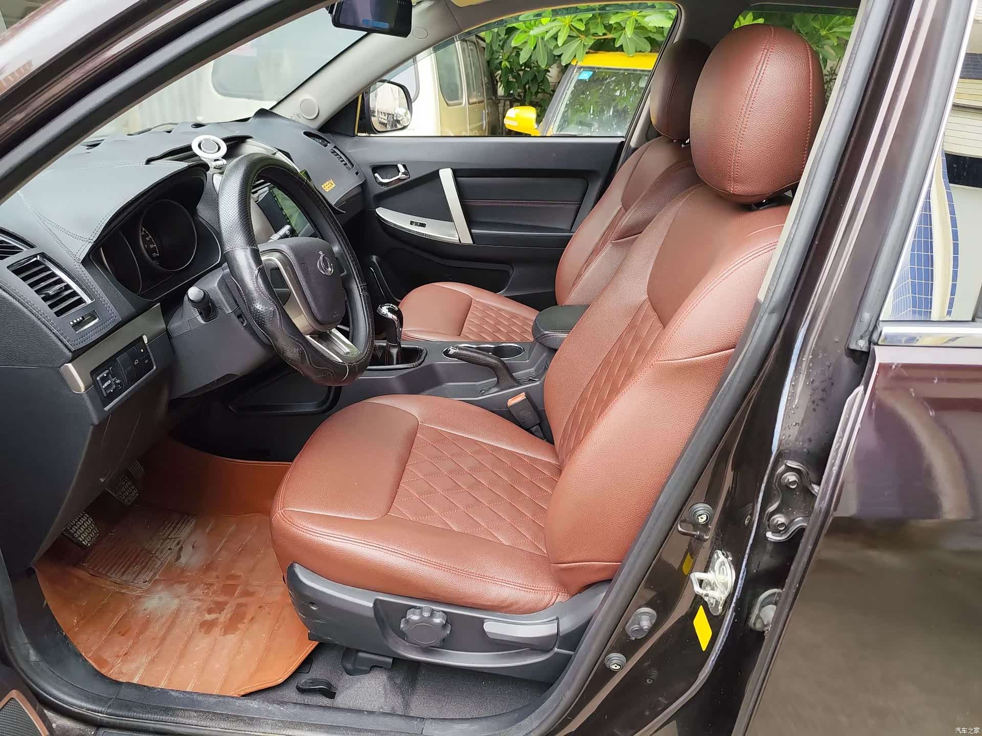 Geely GX7, 2015 3
