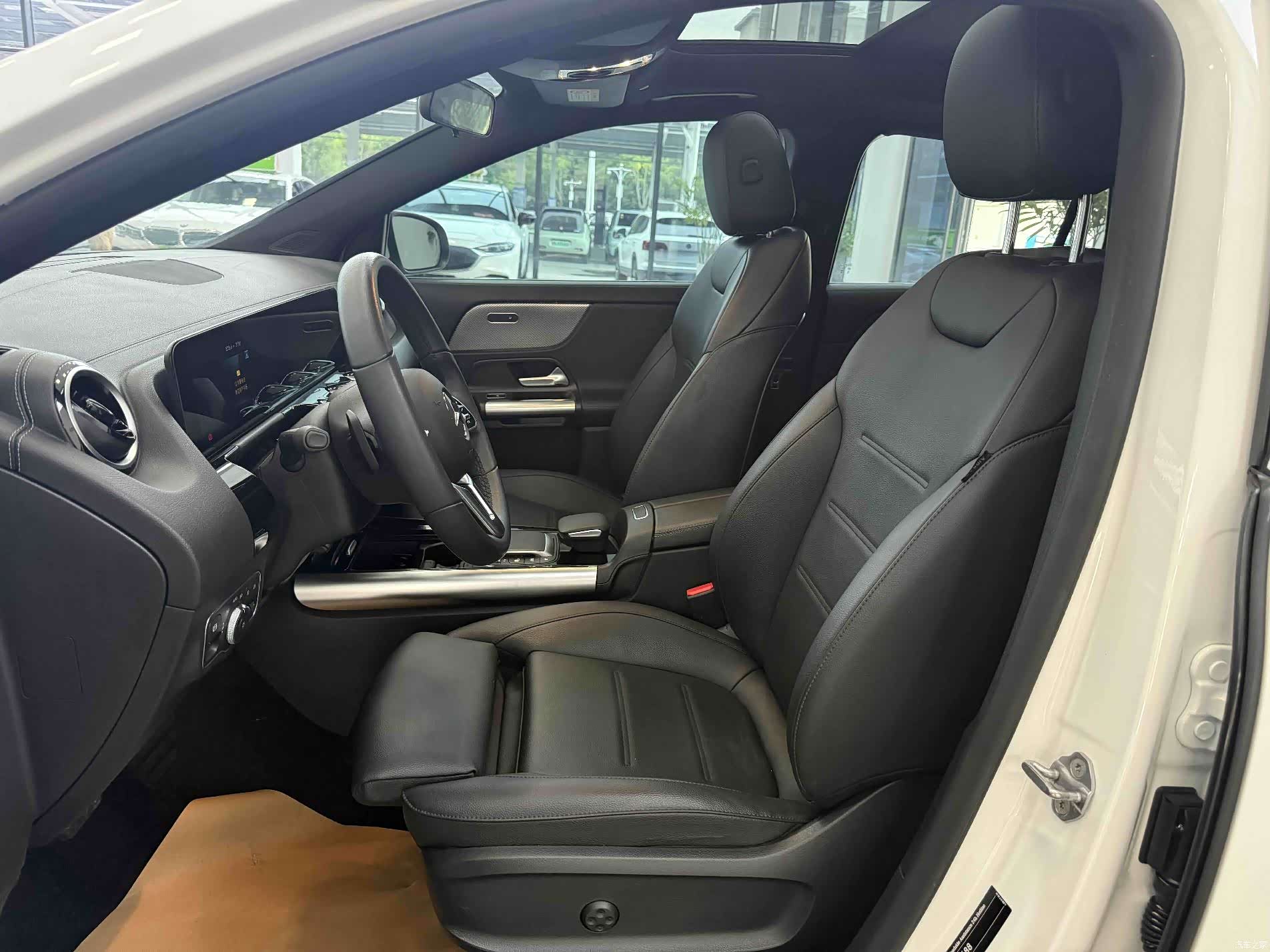 Mercedes-Benz GLA, 2022 9