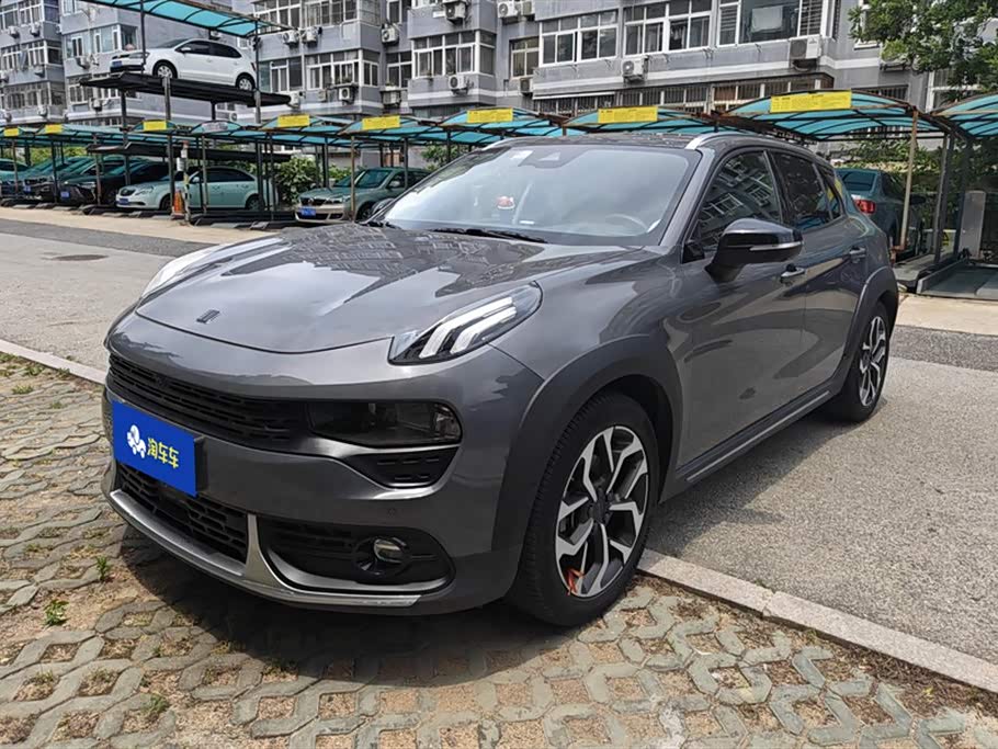 Lynk & Co 02