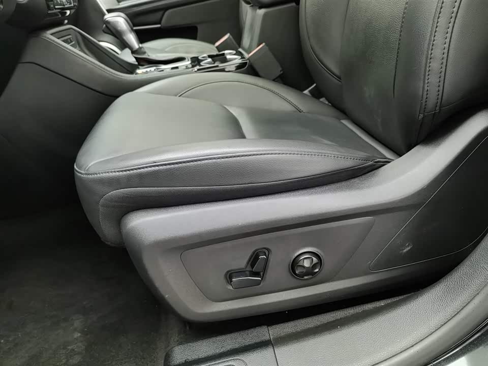 Jeep Grand Commander