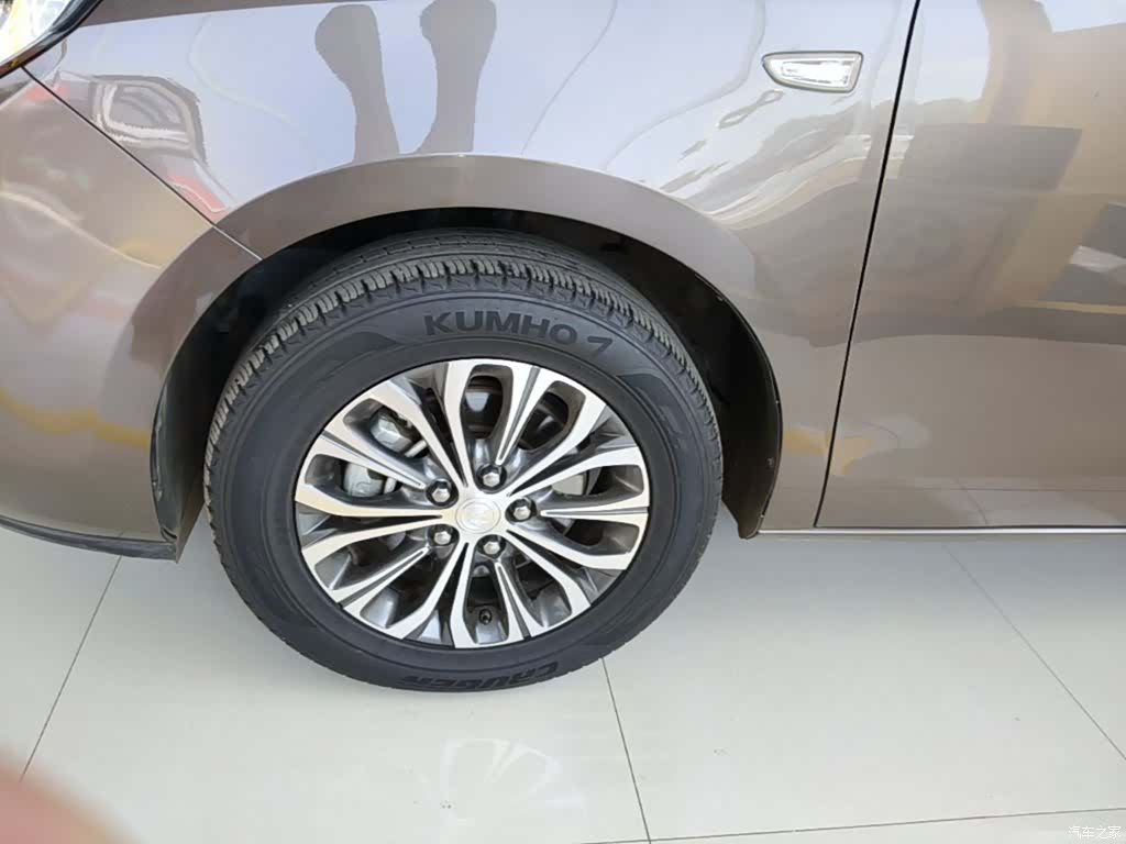 Buick GL8, 2021 23