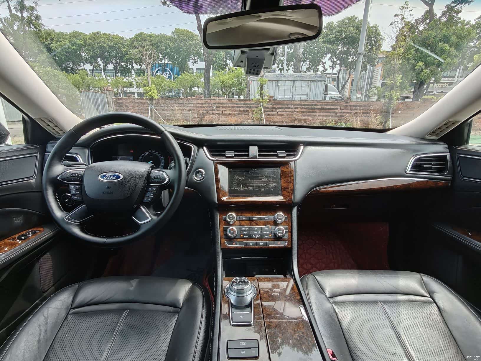 Ford Taurus, 2016 9