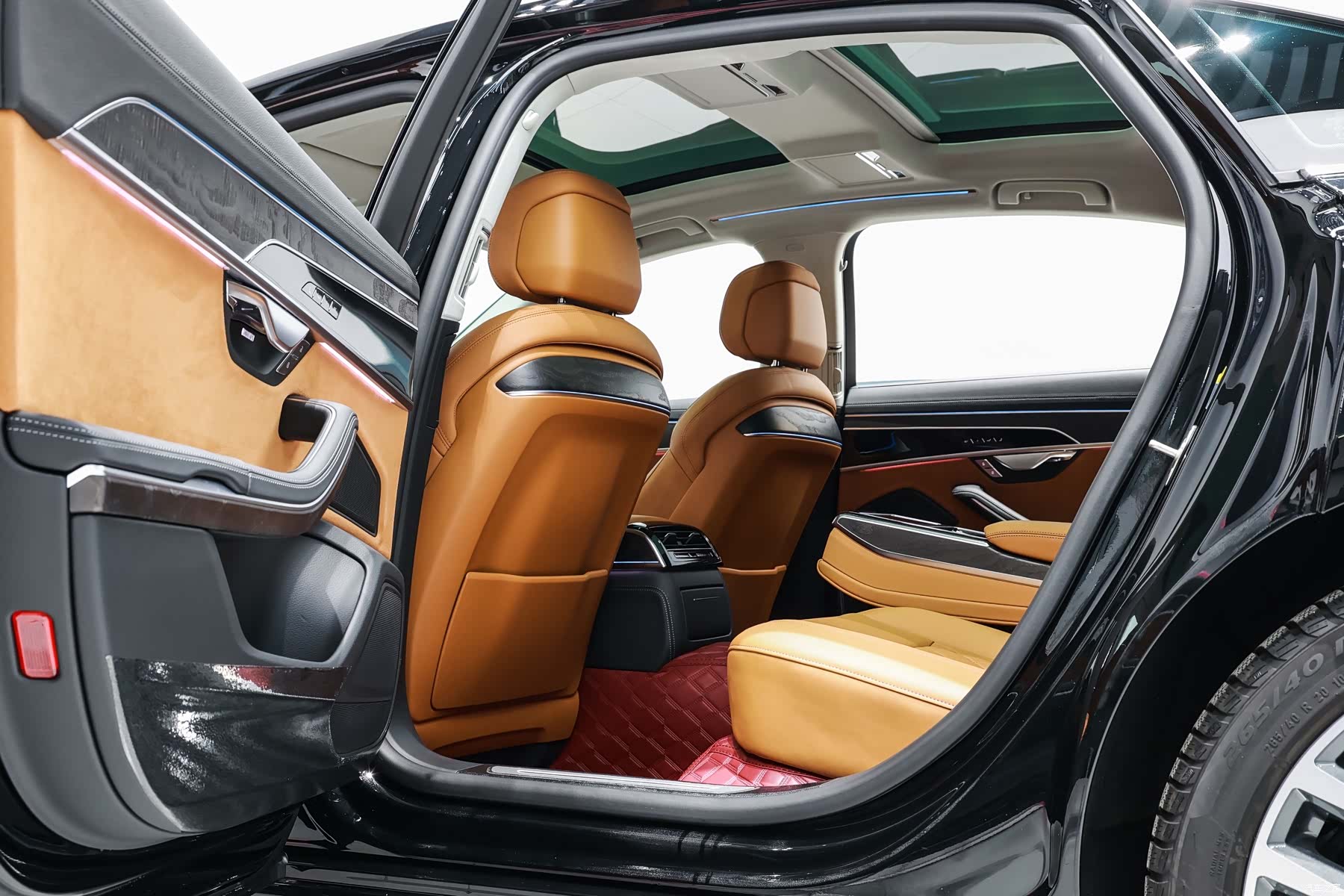 Audi A8L, 2024 22