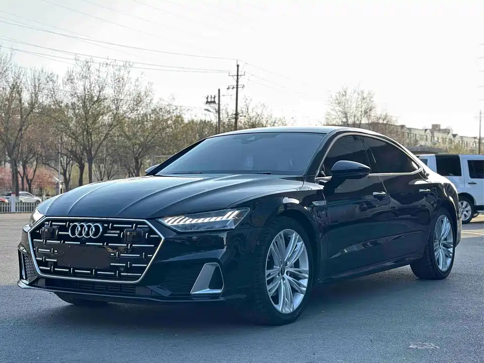 Audi A7L