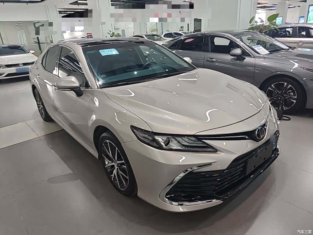 Toyota Camry, 2022 4