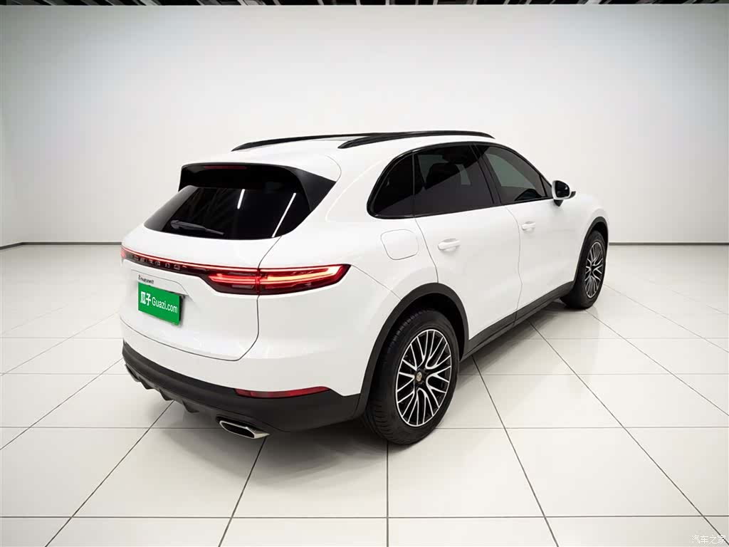 Porsche Cayenne, 2018 все фото