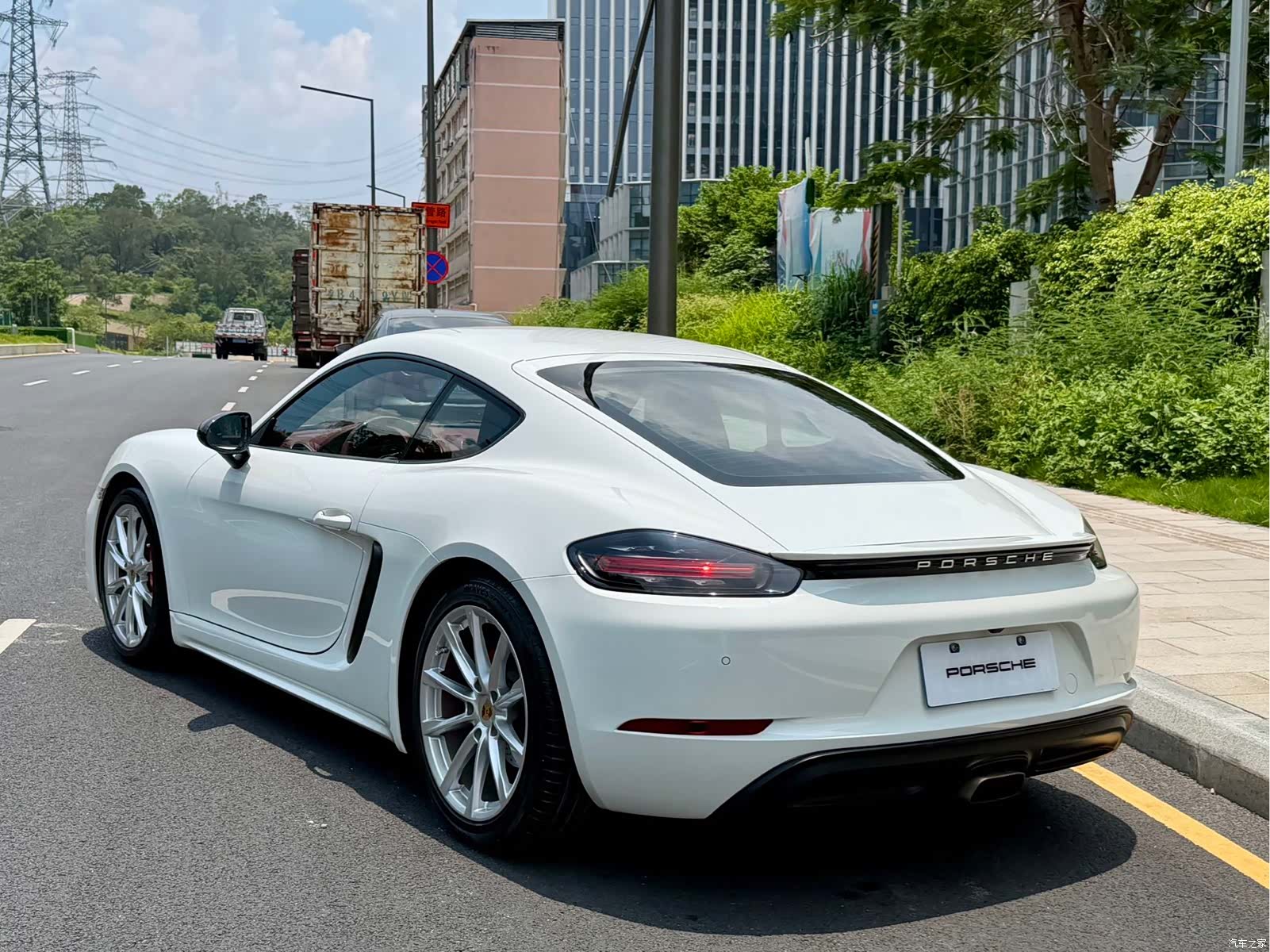Porsche Cayman, 2019 7
