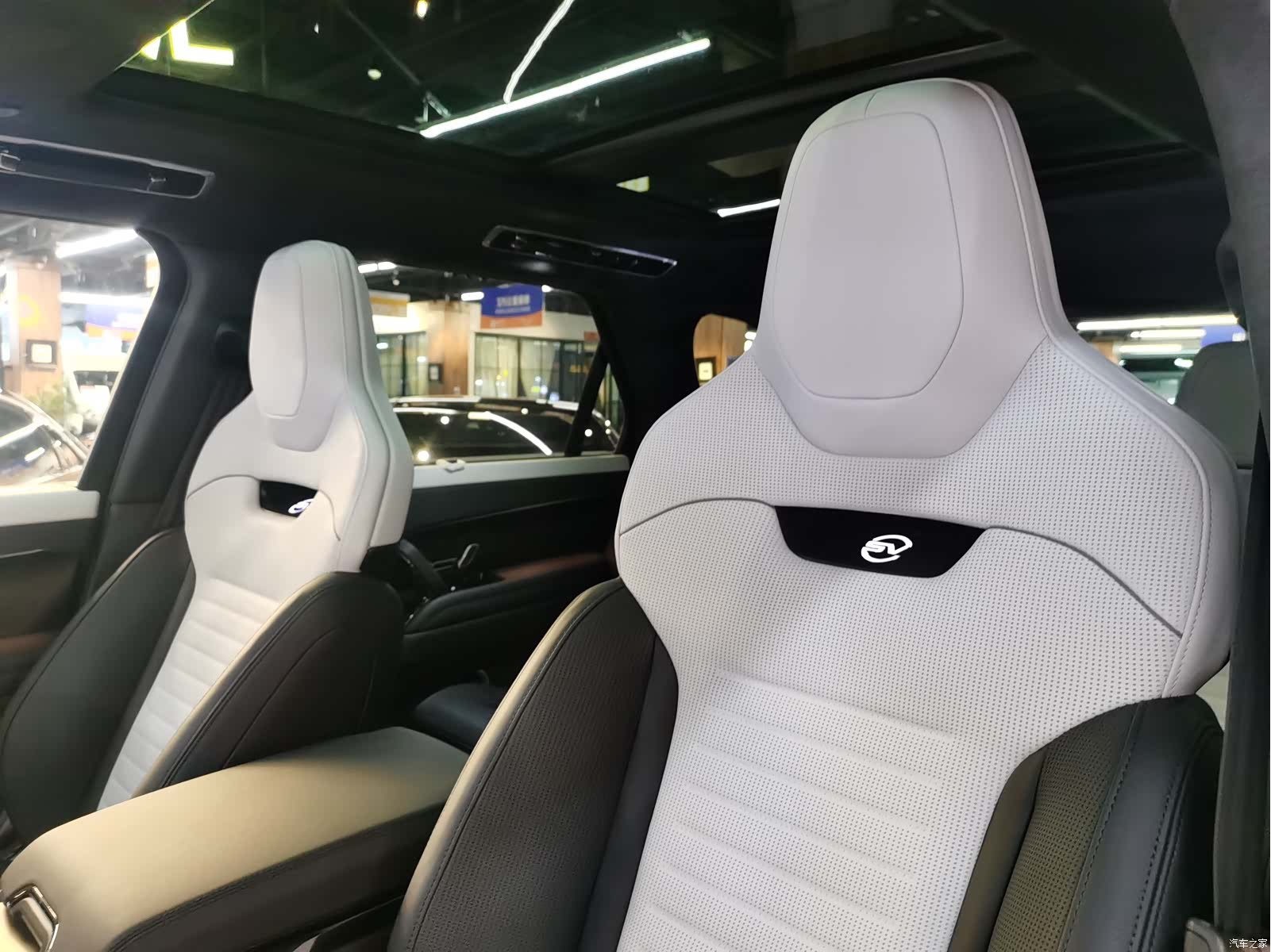 Land Rover Range Rover, 2024 14