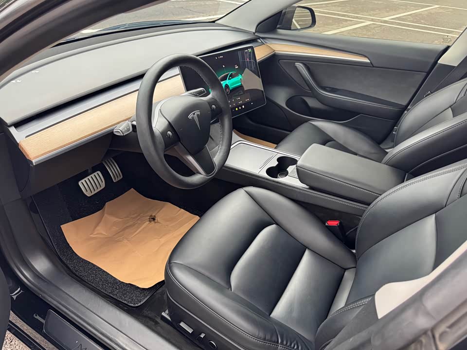 Tesla Model 3 Tesla Model 3