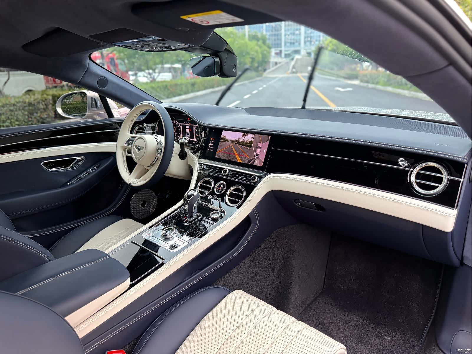 Bentley Continental GT, 2023 6