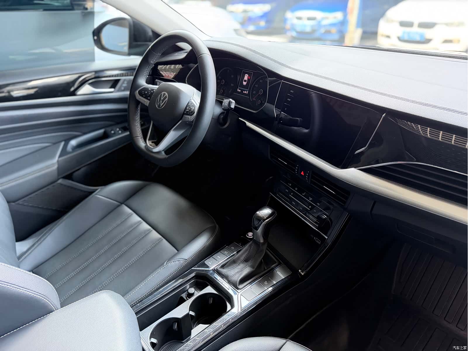 Volkswagen Passat, 2022 8