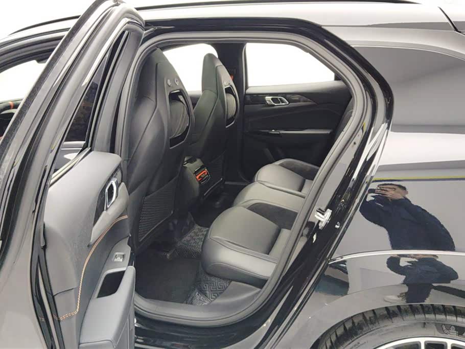 Lynk & Co 02 Hatchback