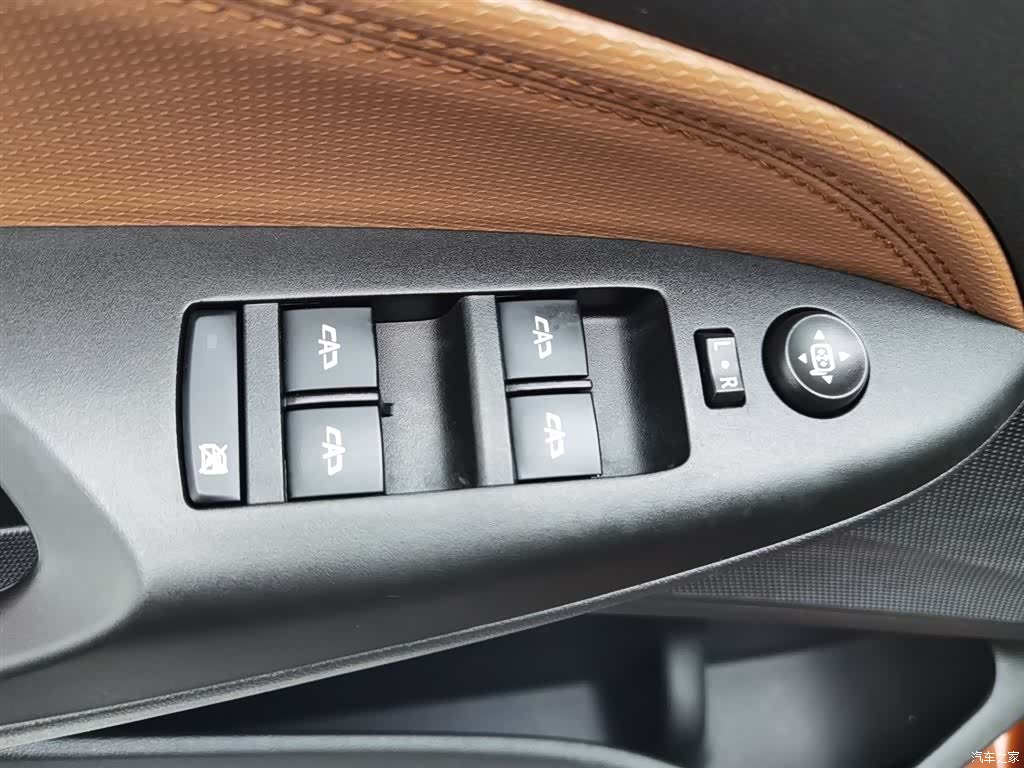Buick Encore, 2020 9