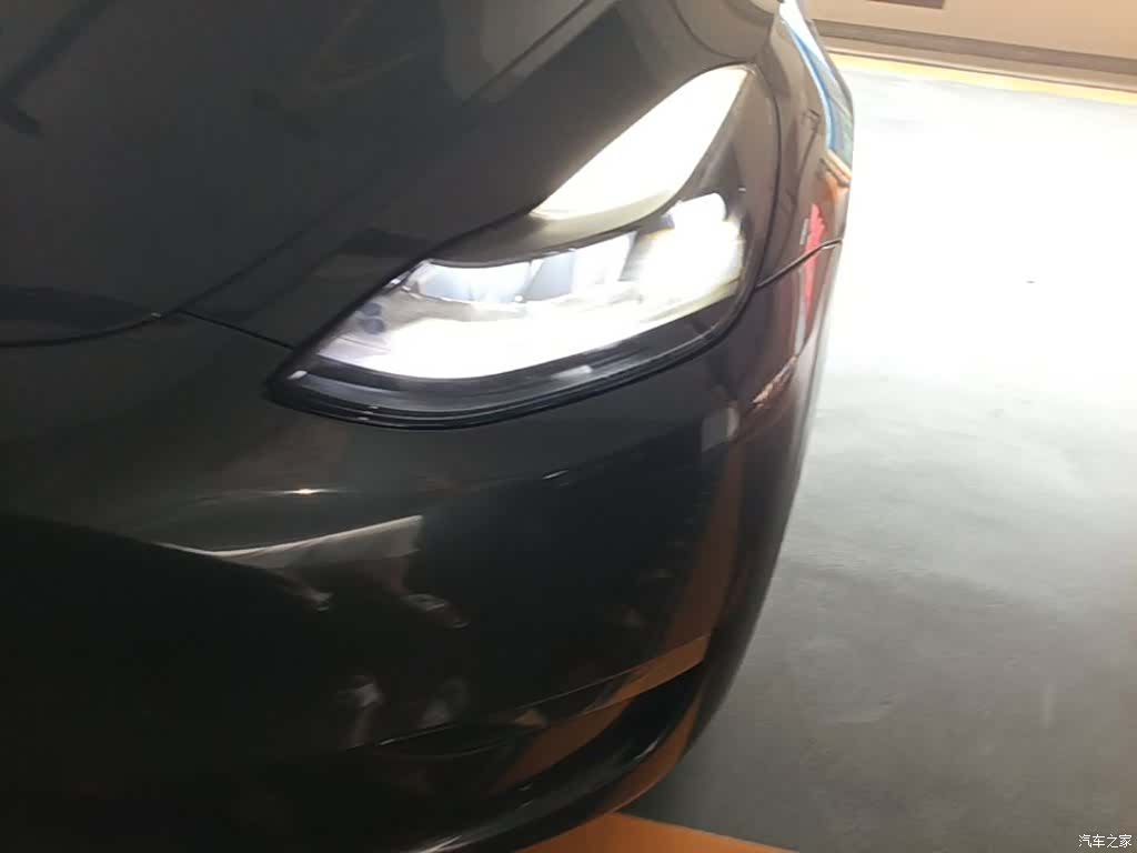 Tesla Model Y, 2021 24