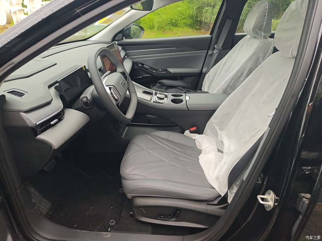 Geely Galaxy L6, 2025 15